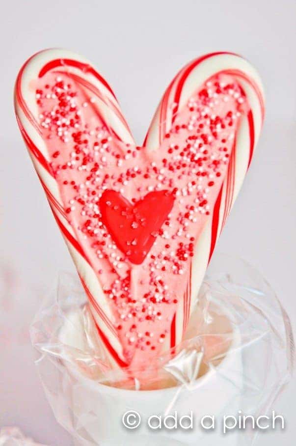 Create Adorable Valentine Heart Lollipops: A Fun Decorating Guide